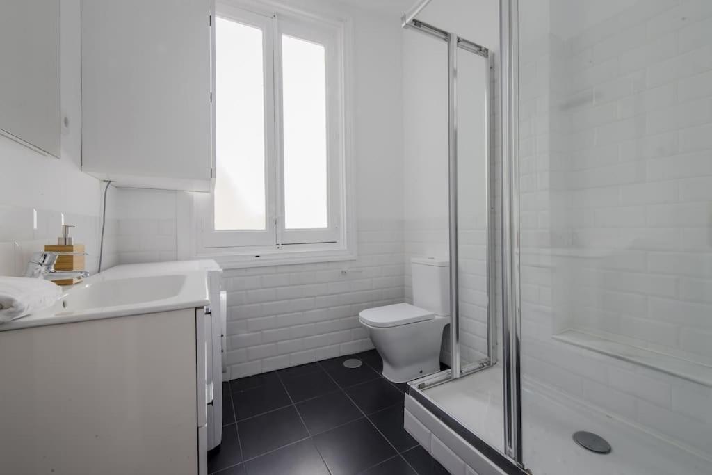 Petite E Chic Loft Para 3 En El Corazon De Madrid Buitenkant foto