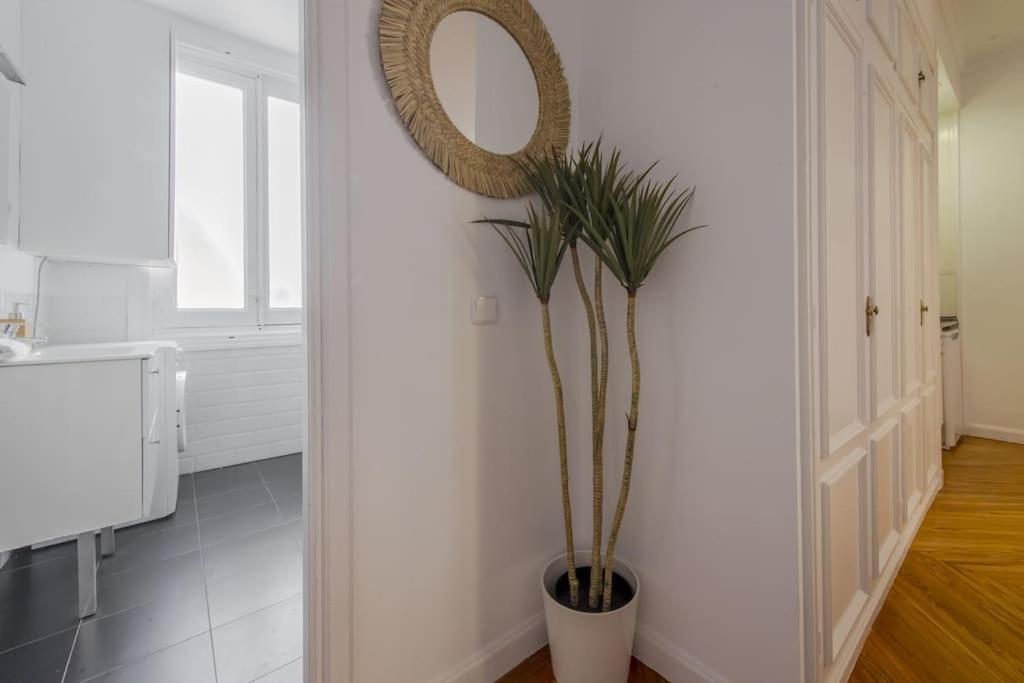 Petite E Chic Loft Para 3 En El Corazon De Madrid Buitenkant foto